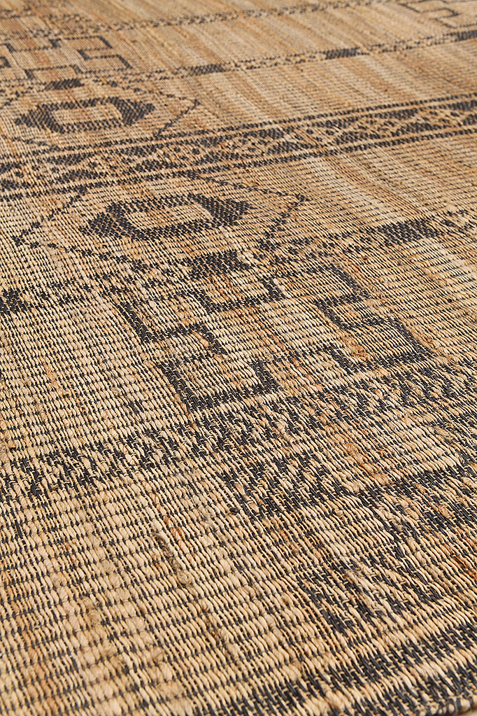 ESSENCE RUG (ESS-026)