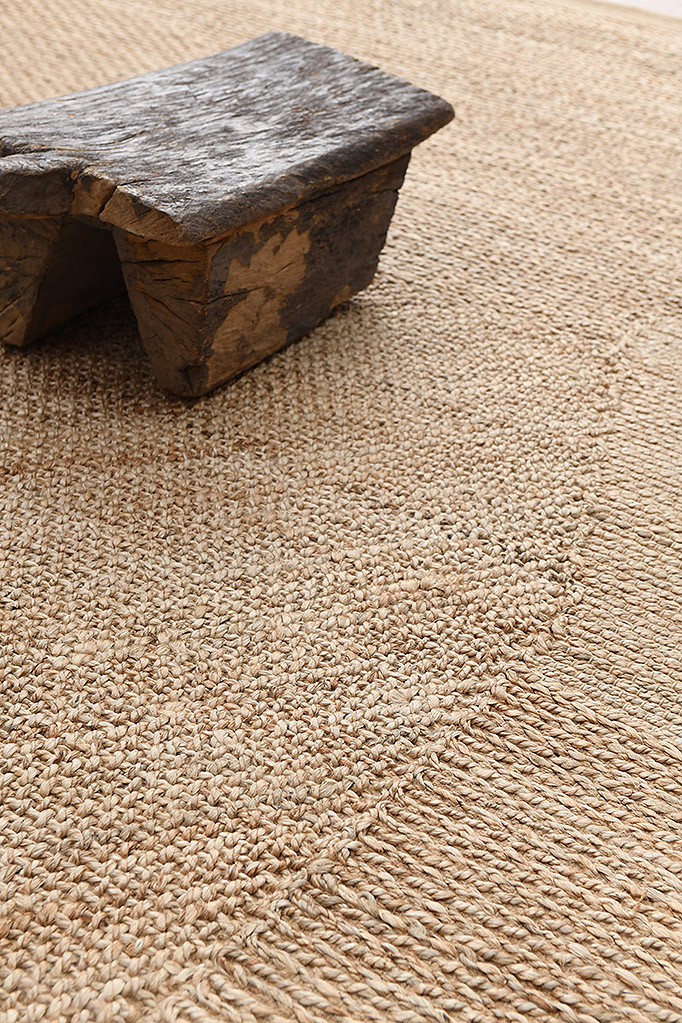 ESSENCE RUG (ESS-028)