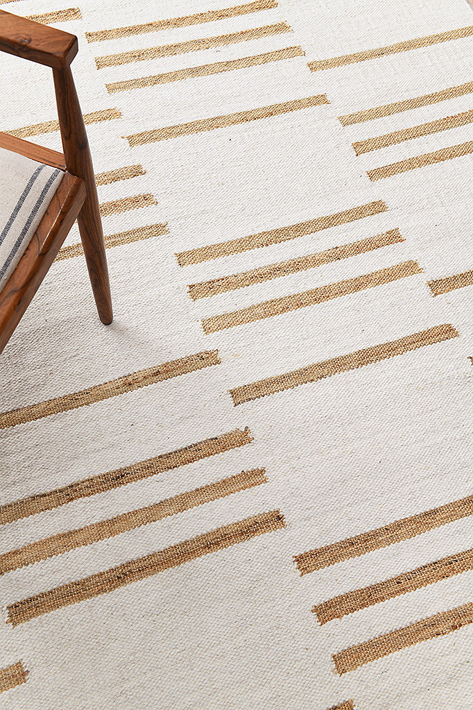 ESSENCE RUG (ESS-033)