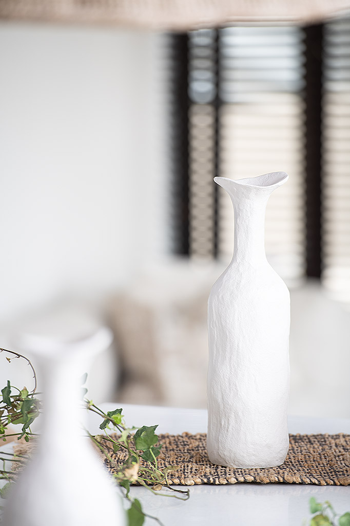 Aluminium white flower vase 