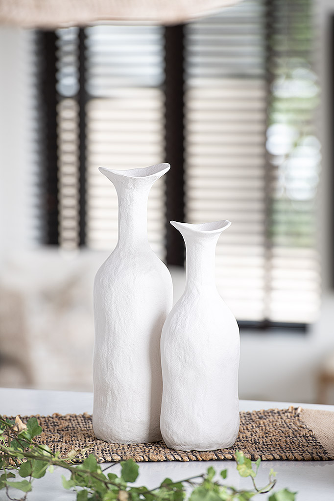 Aluminium white flower vase 