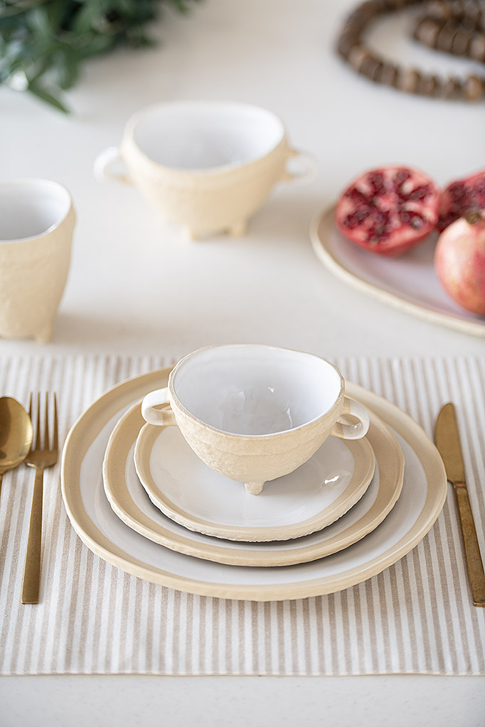 Aura Ceramic Half Plate 21 cm diameter