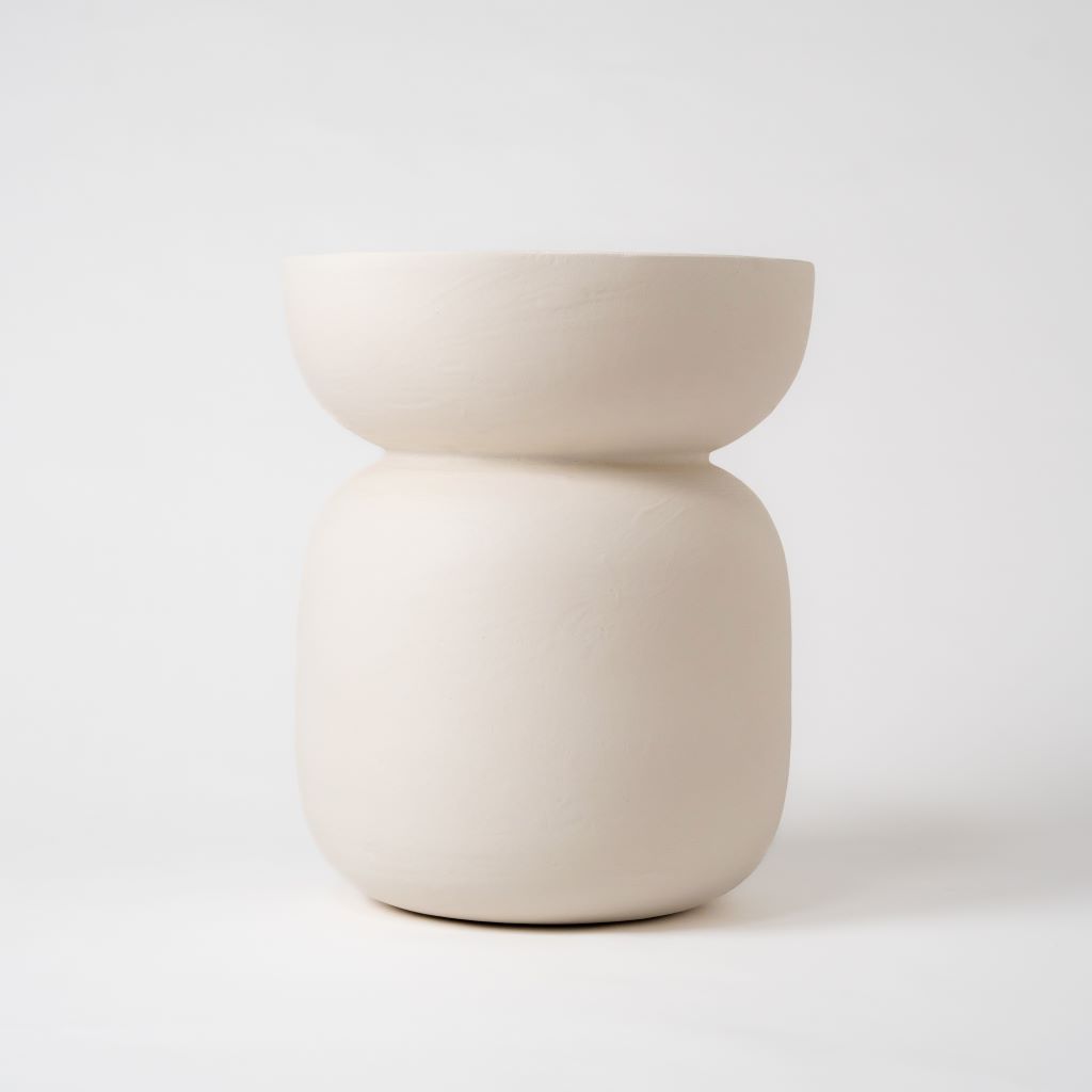 Demi-circle top side table